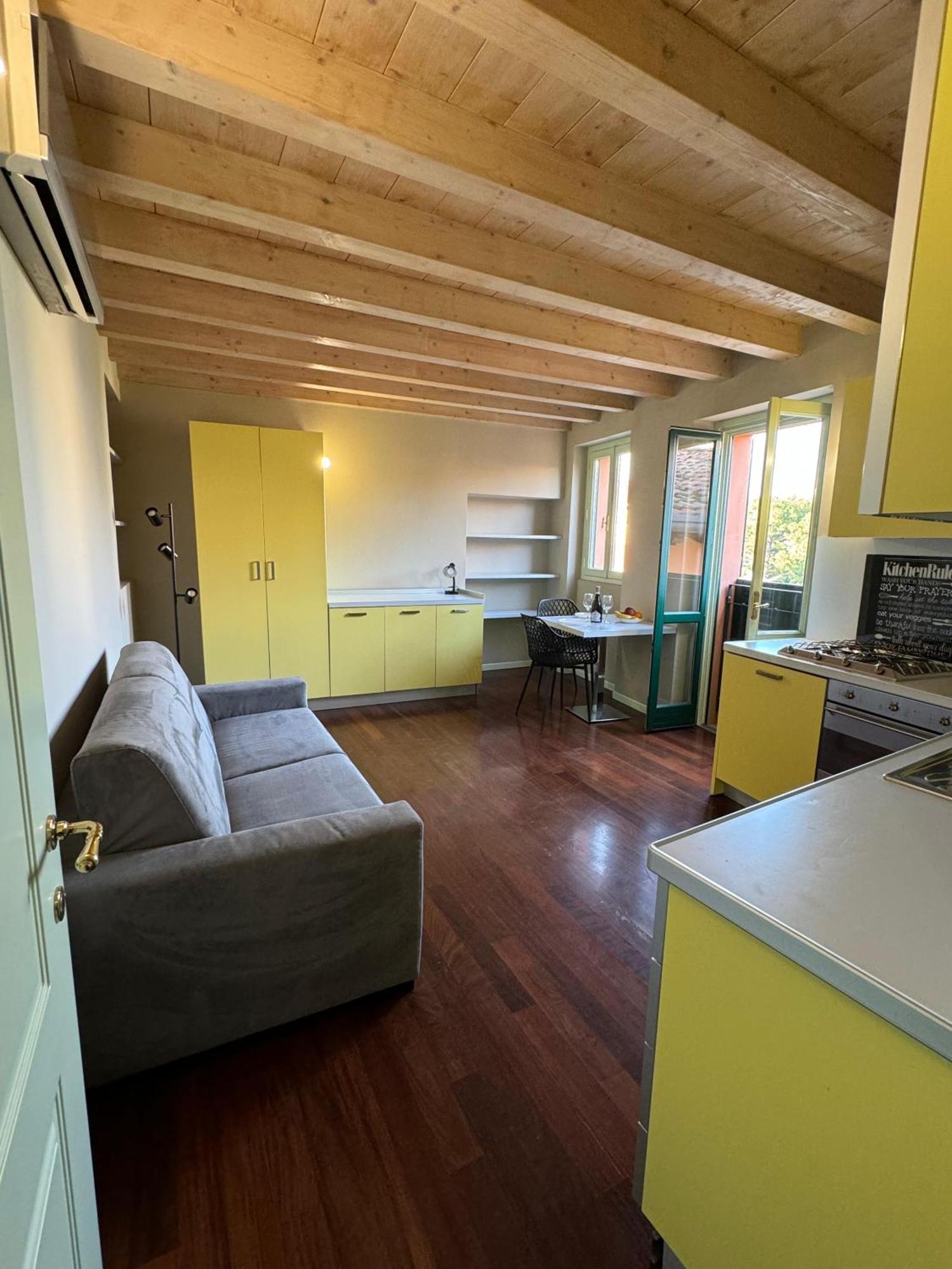 Splendid Apartment Дезенцано-дель-Гарда Экстерьер фото